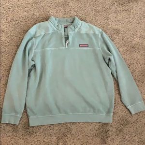 Vineyard vines sweatshirt